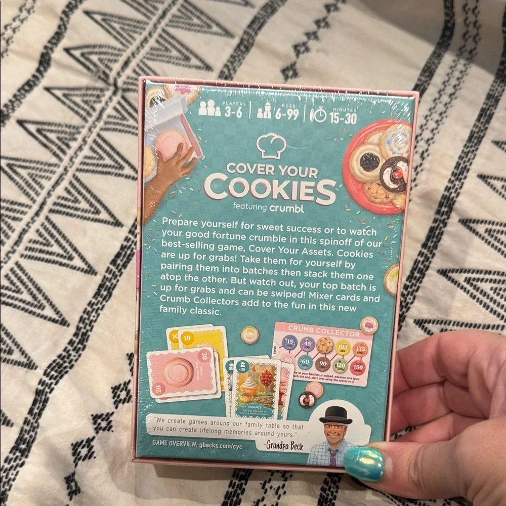 Crumbl Cover Your Cookies Game card sealed kids cookie toys girls new